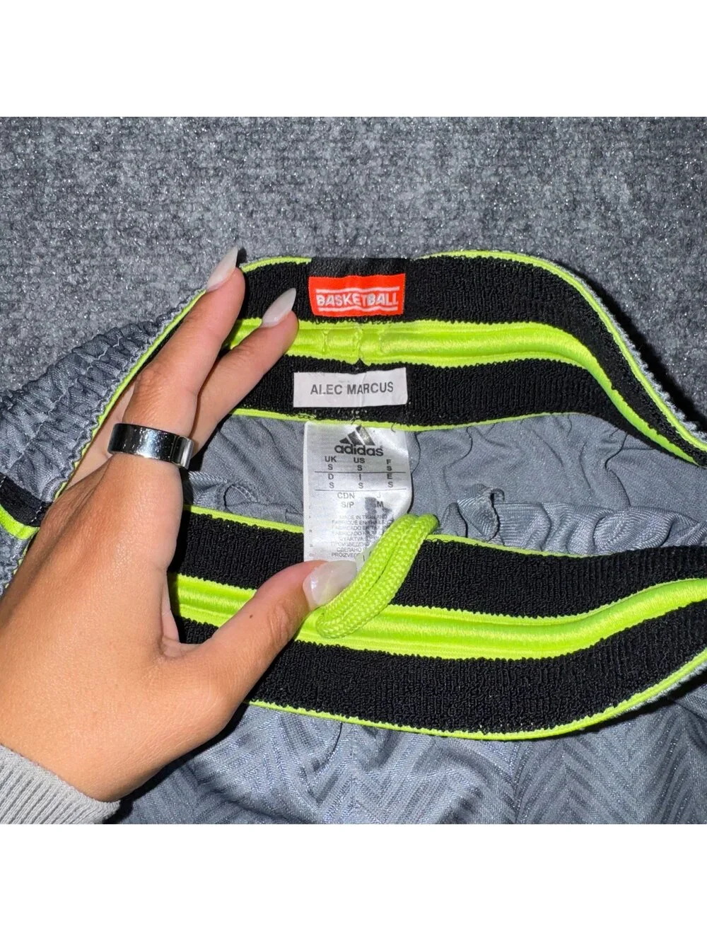 Adidas Basketball Lime Green Baggy Hoop Shorts Mens SM Vtg y2k 90s Rare